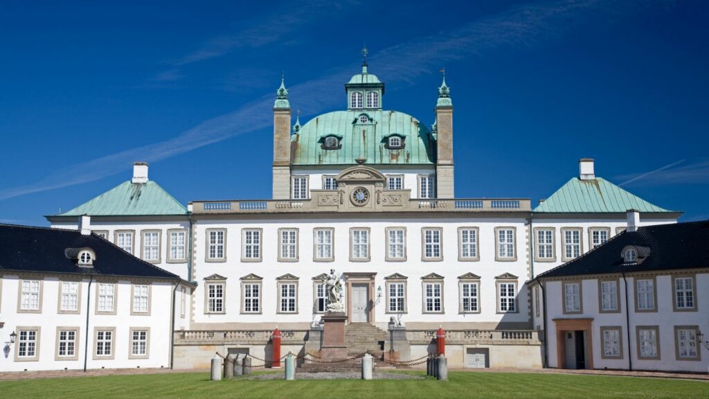 Fredensborg Slot i Nordsjælland