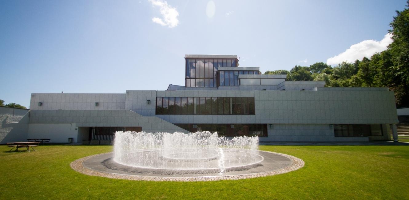 Kunsten Museum of Modern art i Aaalborg Danmark